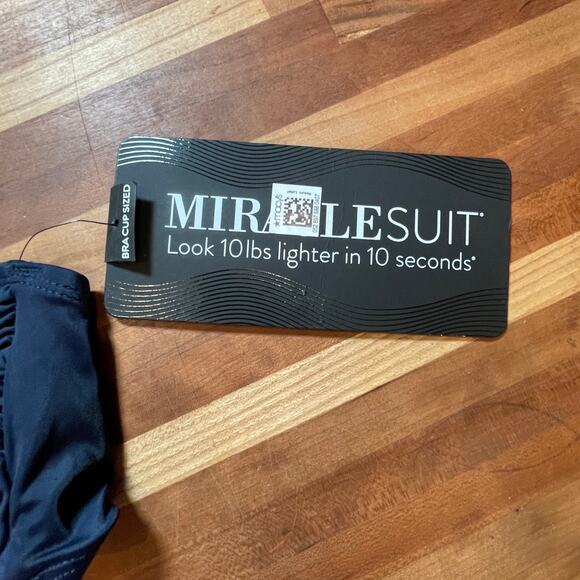 Miraclesuit Solid Surplice Bra Top Midnight navy blue 34DDD retail $86 - Picture 7 of 8